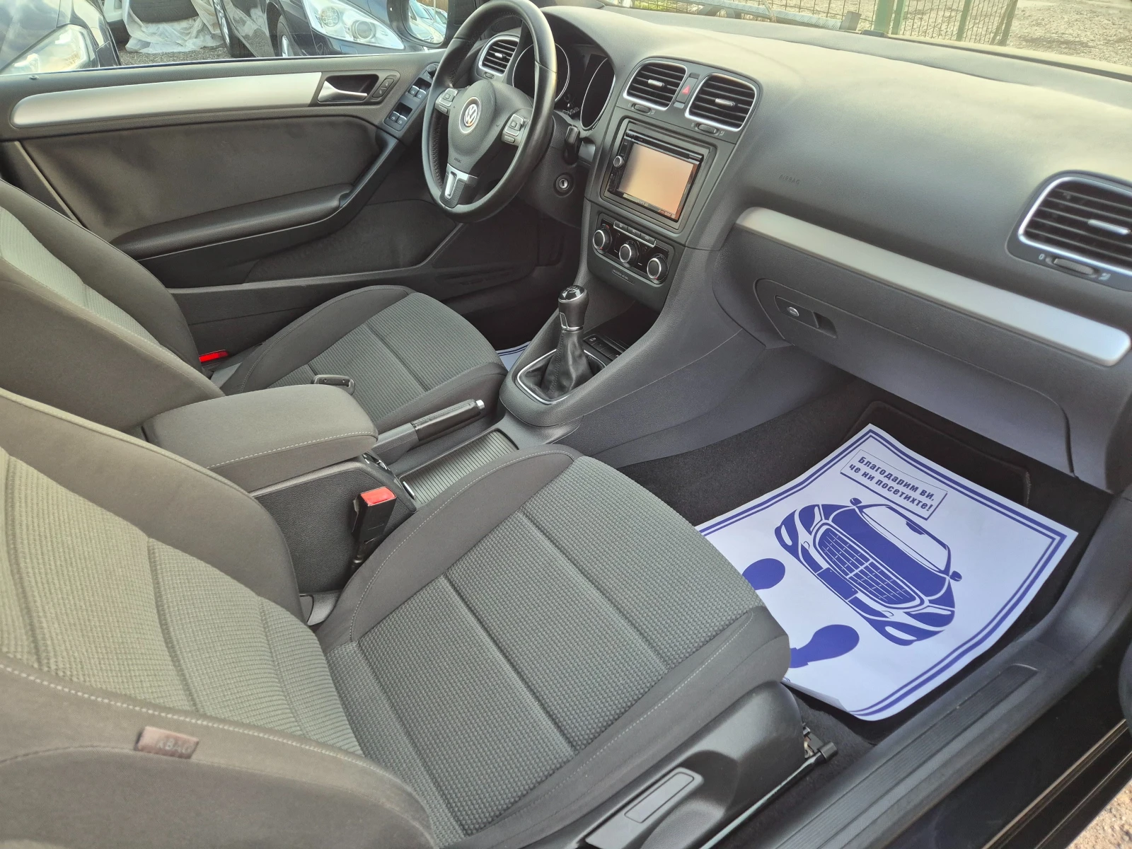 VW Golf 1.6TDI, снимка 12 - Автомобили и джипове - 53806719