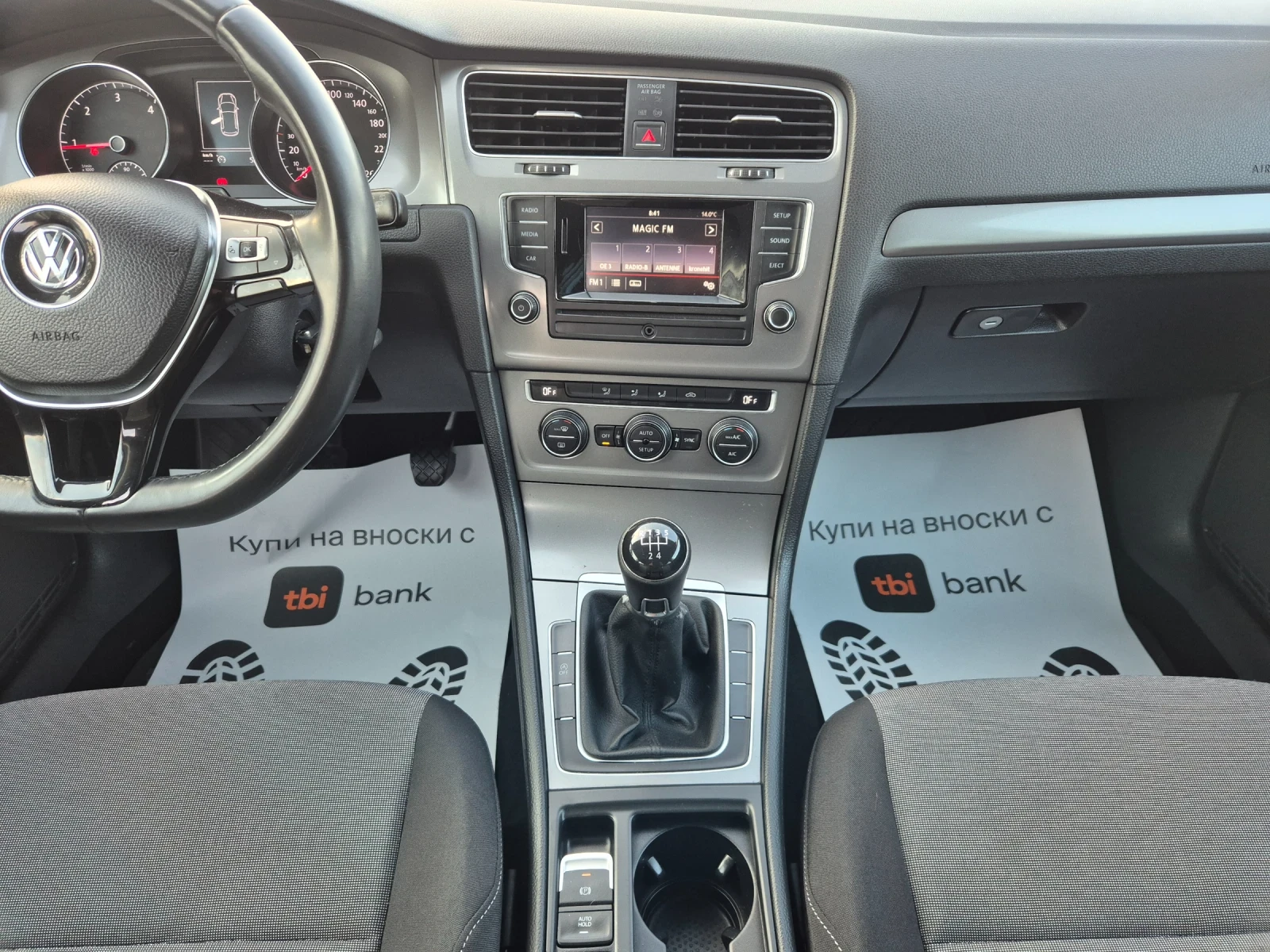 VW Golf 1.6TDI-90k.s., снимка 11 - Автомобили и джипове - 53870095