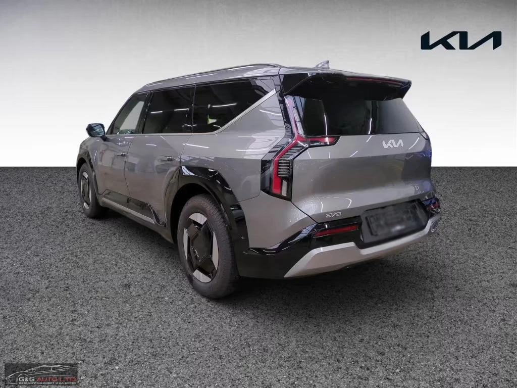 Kia EV9 COMFORT/385HP/7S/MASSAGE/AWD/360/AHK/HUD/MEMO/132q, снимка 3 - Автомобили и джипове - 54120295