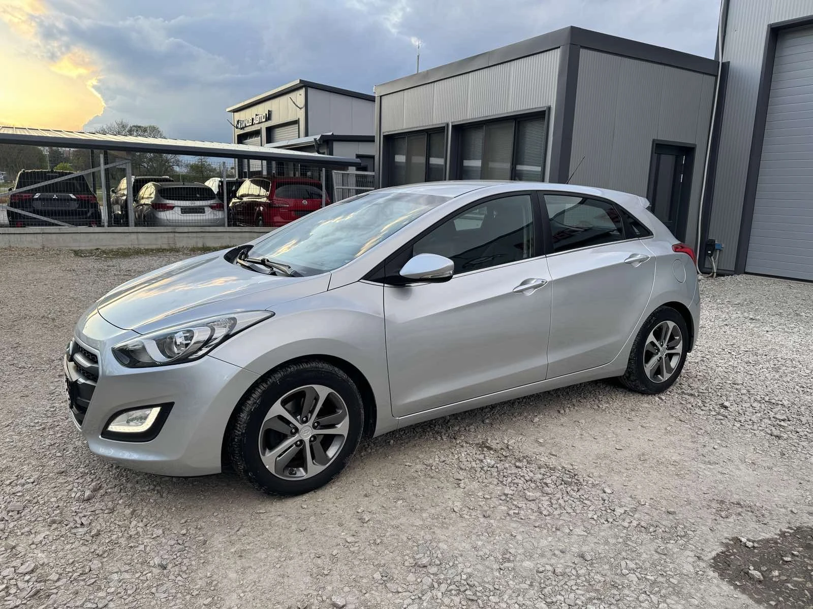 Hyundai I30 1.6CRDI* Led* FACE* Evro6* 6Speed | Mobile.bg � ����������� 15