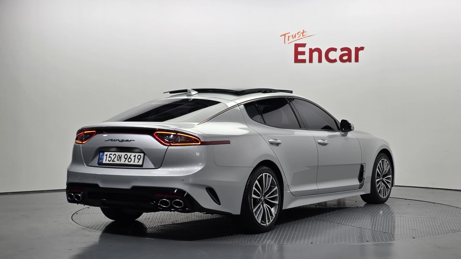 Kia Stinger Turbo 2WD, снимка 3 - Автомобили и джипове - 54784047