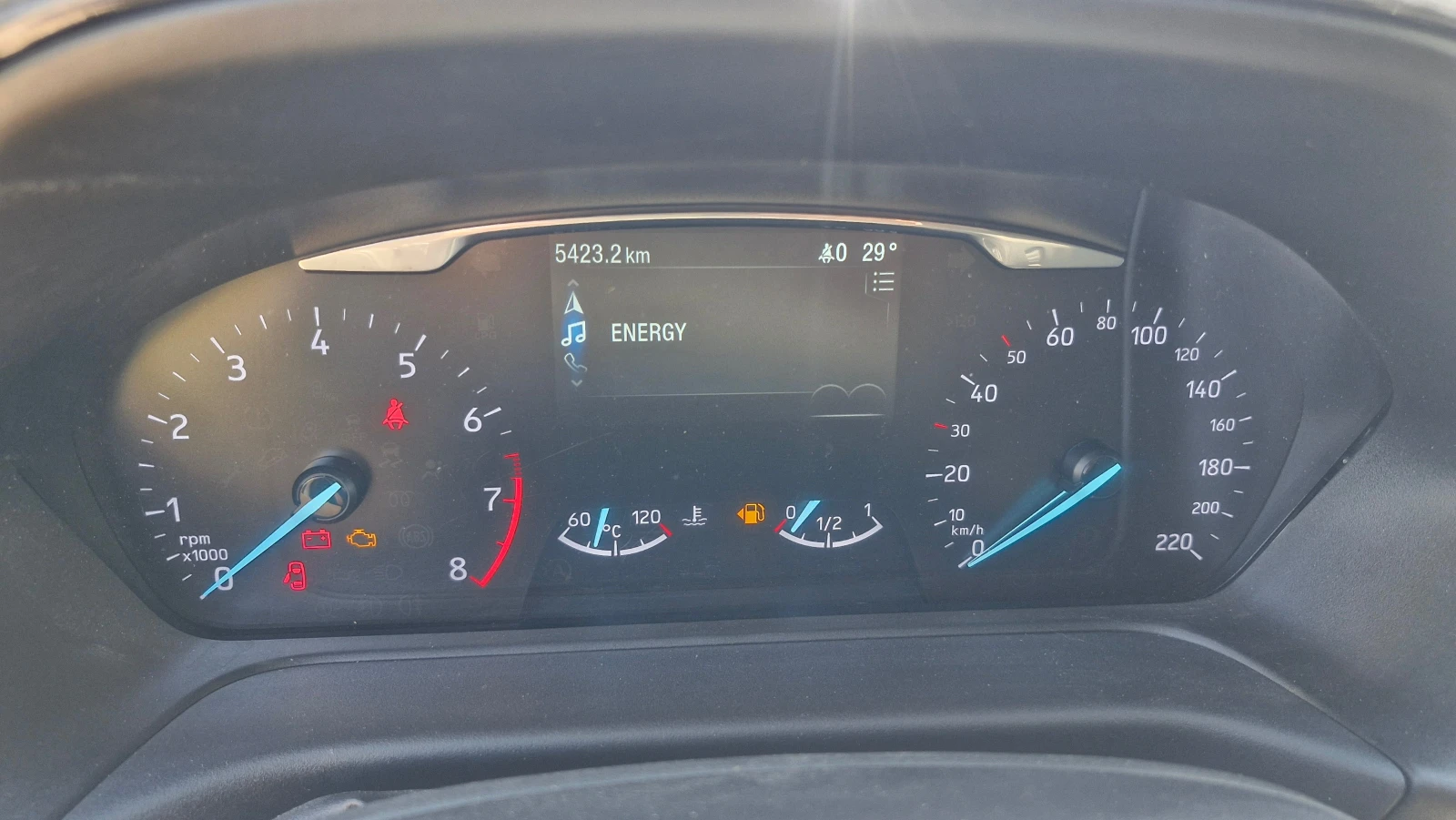 Ford Puma 1.0 Hybrid, снимка 12 - Автомобили и джипове - 54863059