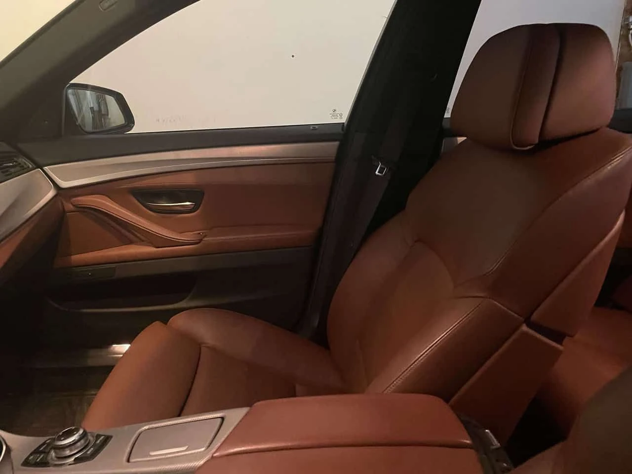 BMW 535 * Luxury BMW 535i   Powerful & Loaded * CARFAX * Ц, снимка 7 - Автомобили и джипове - 54878179