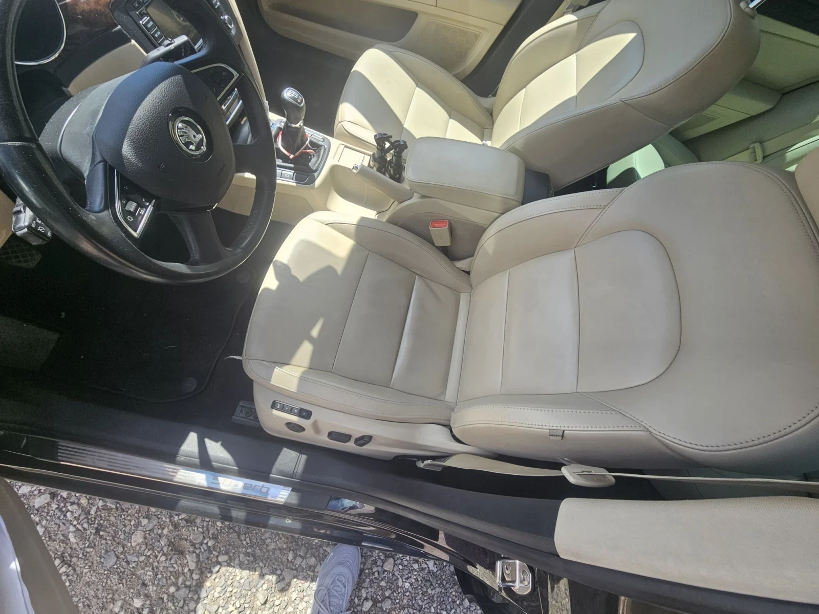 Skoda Superb, снимка 11 - Автомобили и джипове - 55551932