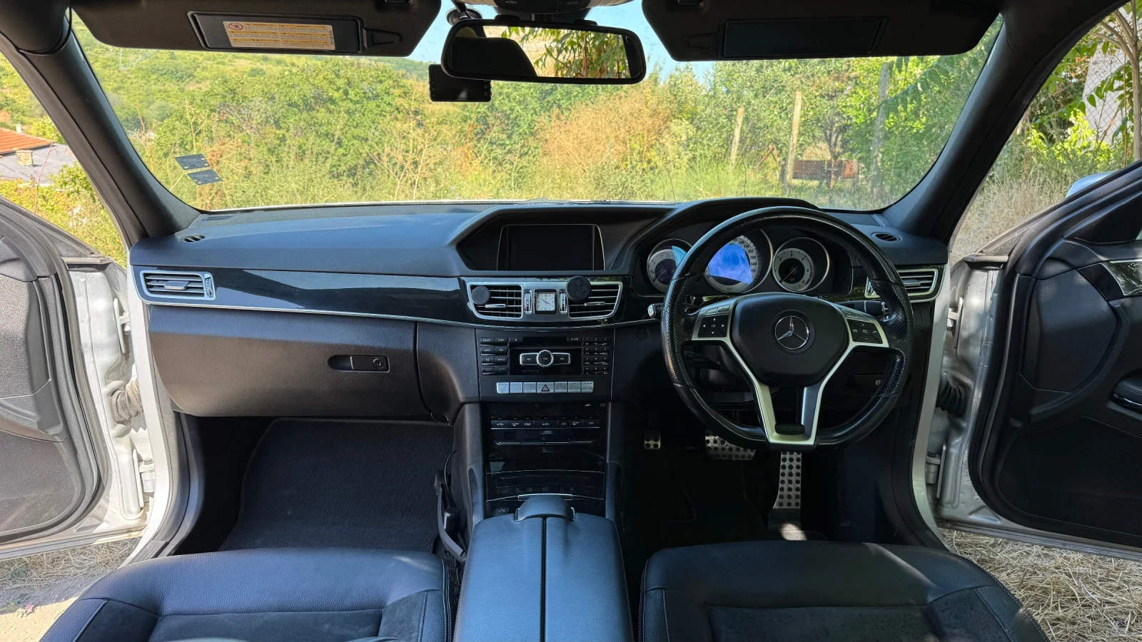 Mercedes-Benz E 250 AMG Sport, снимка 10 - Автомобили и джипове - 55617565