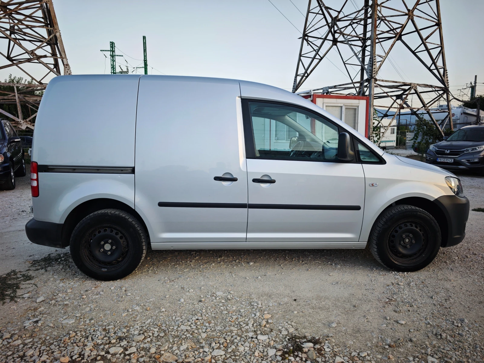 VW Caddy 1.6TDI , снимка 7 - Автомобили и джипове - 55648705