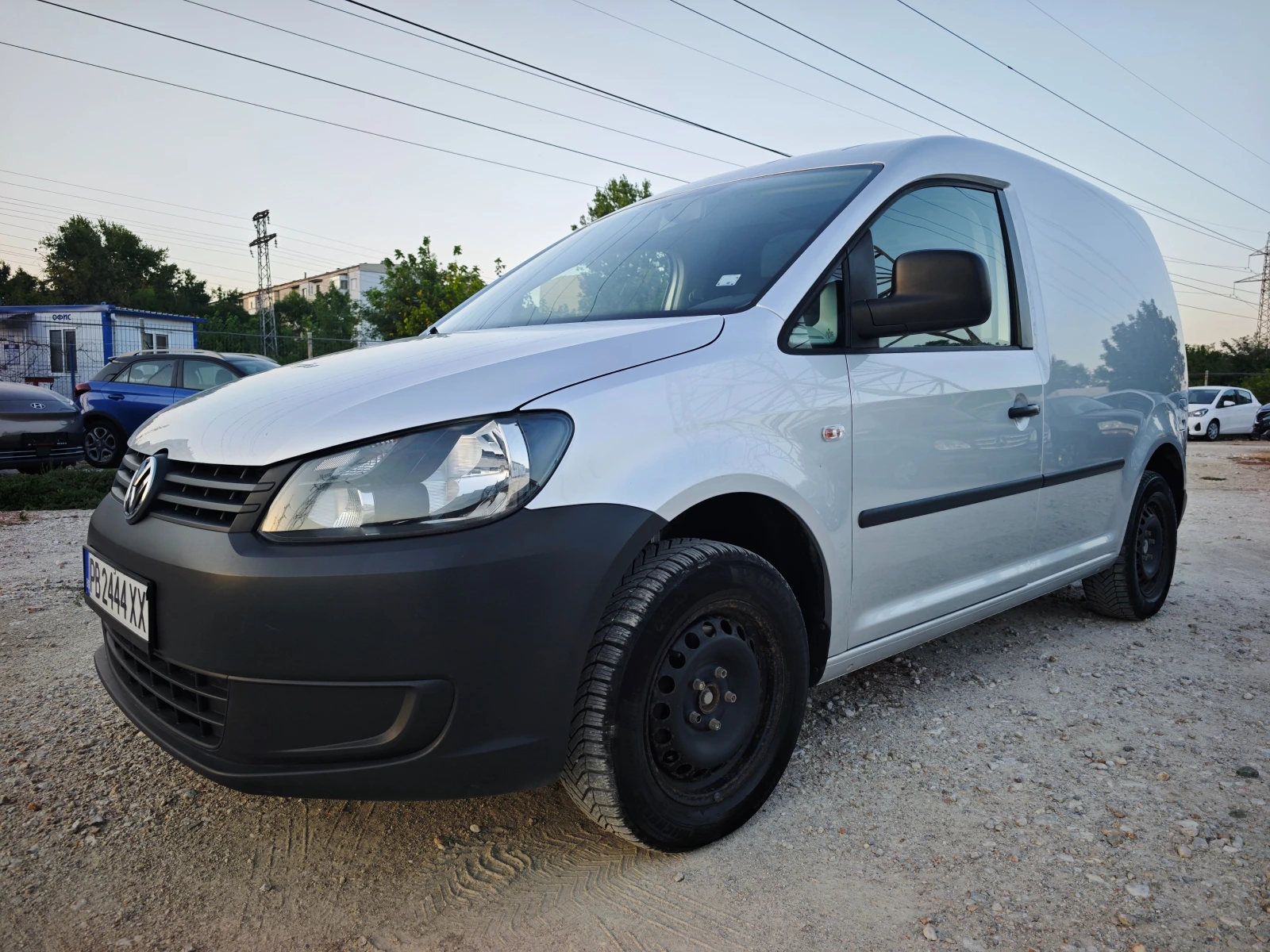 VW Caddy 1.6TDI , снимка 2 - Автомобили и джипове - 55648705
