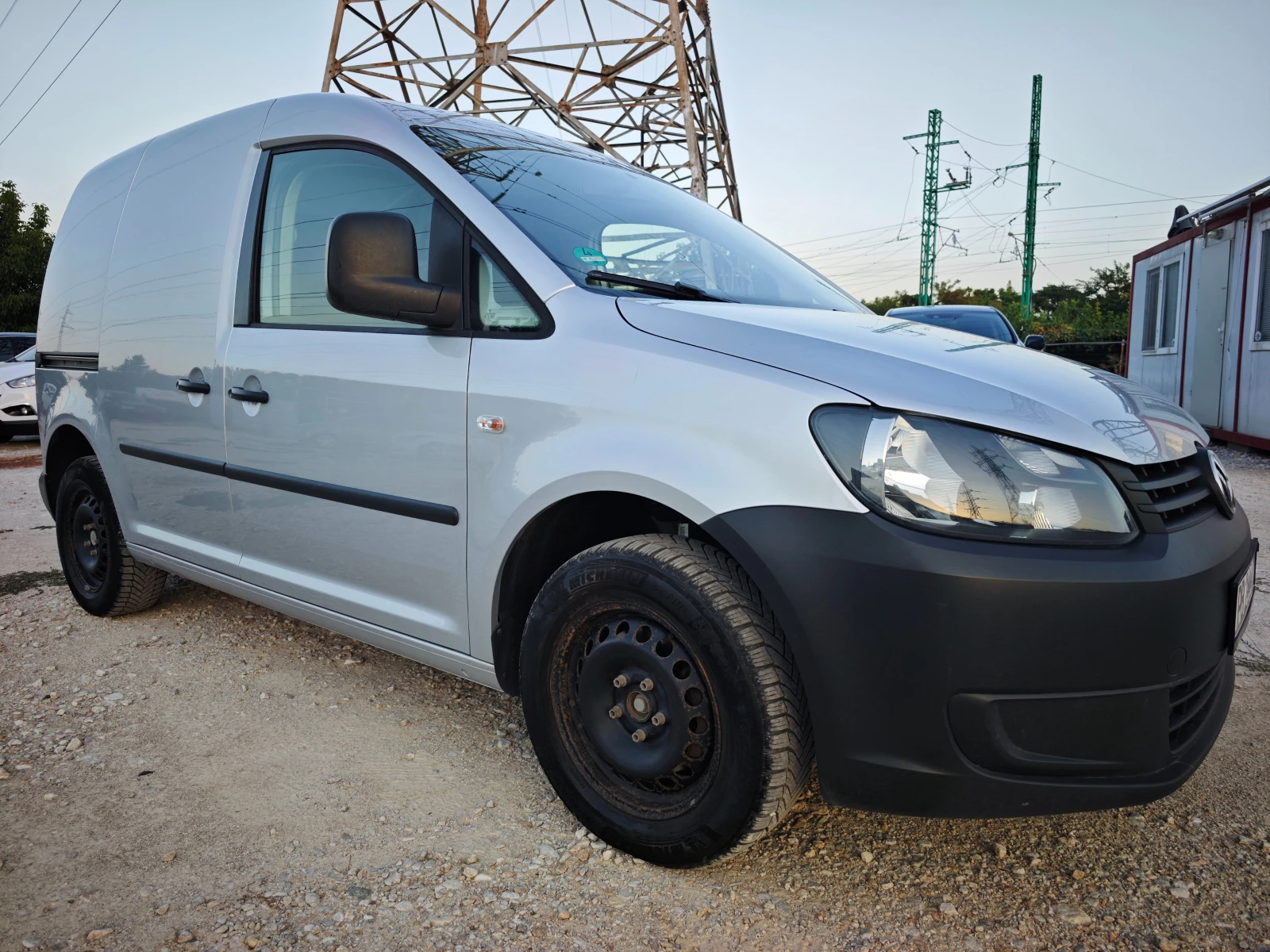 VW Caddy 1.6TDI , снимка 8 - Автомобили и джипове - 55648705