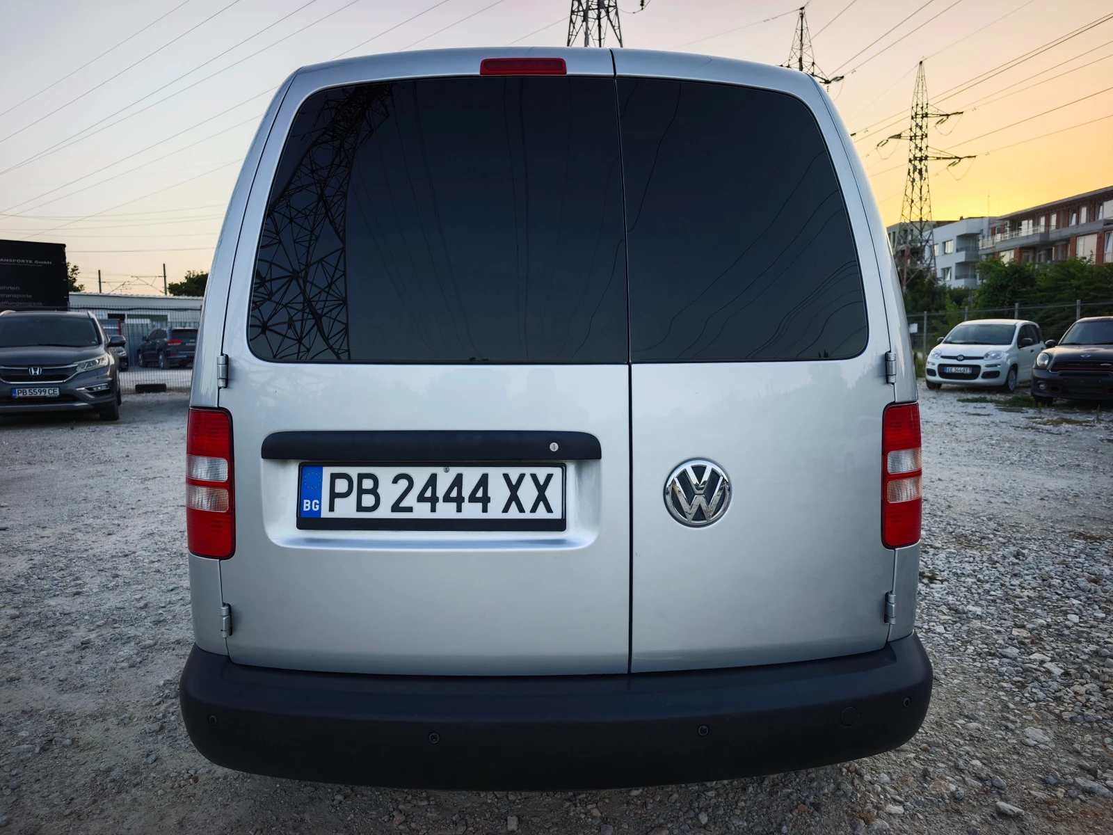 VW Caddy 1.6TDI , снимка 5 - Автомобили и джипове - 55648705