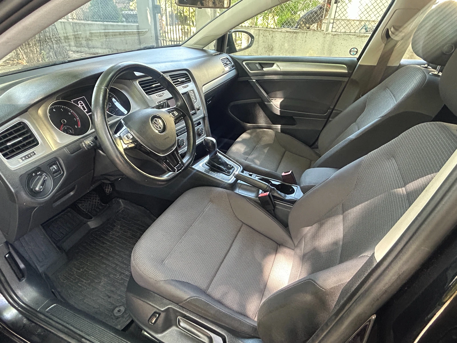 VW Golf 1.8TSI/Автоматик, снимка 8 - Автомобили и джипове - 55788384