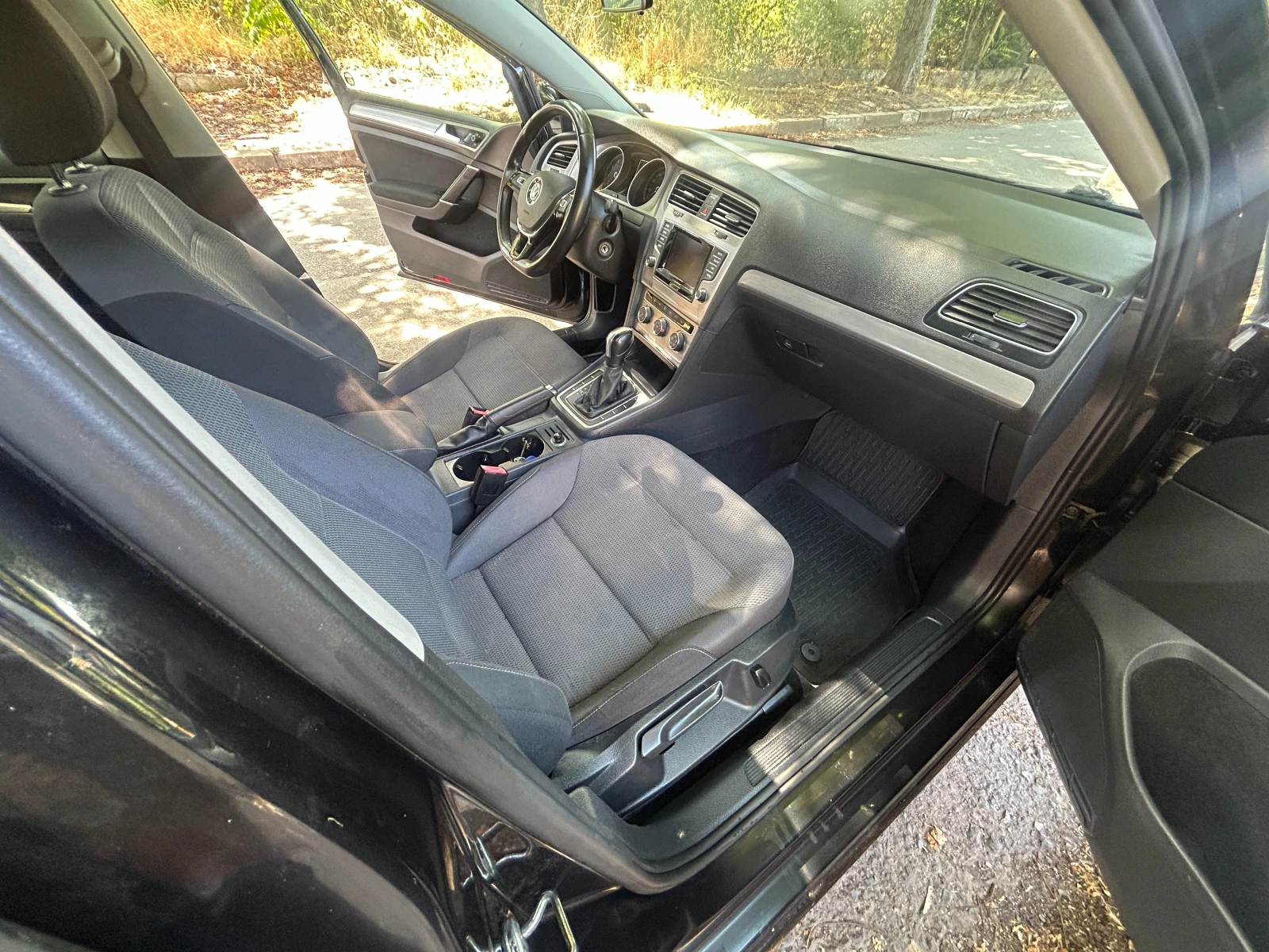 VW Golf 1.8TSI/Автоматик, снимка 9 - Автомобили и джипове - 55788384