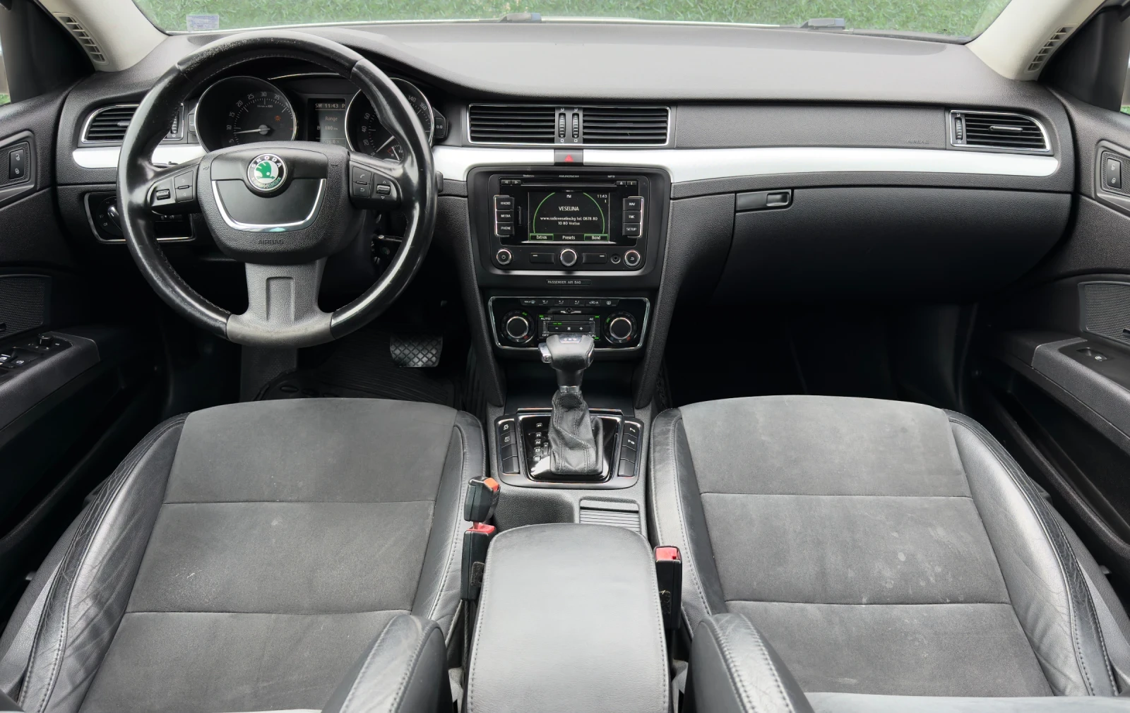Skoda Superb 2.0TDi 170hp//DSG/NAVI/XENON, снимка 9 - Автомобили и джипове - 56091095