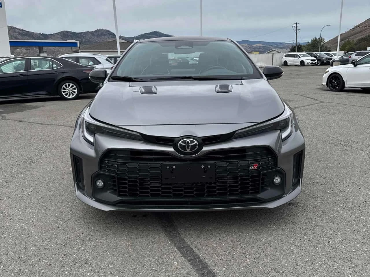 Toyota Corolla * GR * AWD * CARFAX * ОПЦИЯ ЗА ФИНАНСИРАНЕ, снимка 6 - Автомобили и джипове - 56329728