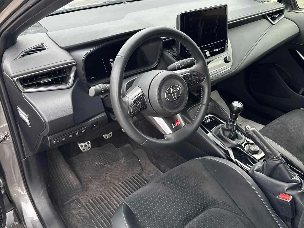 Toyota Corolla * GR * AWD * CARFAX * ОПЦИЯ ЗА ФИНАНСИРАНЕ, снимка 5 - Автомобили и джипове - 56329728