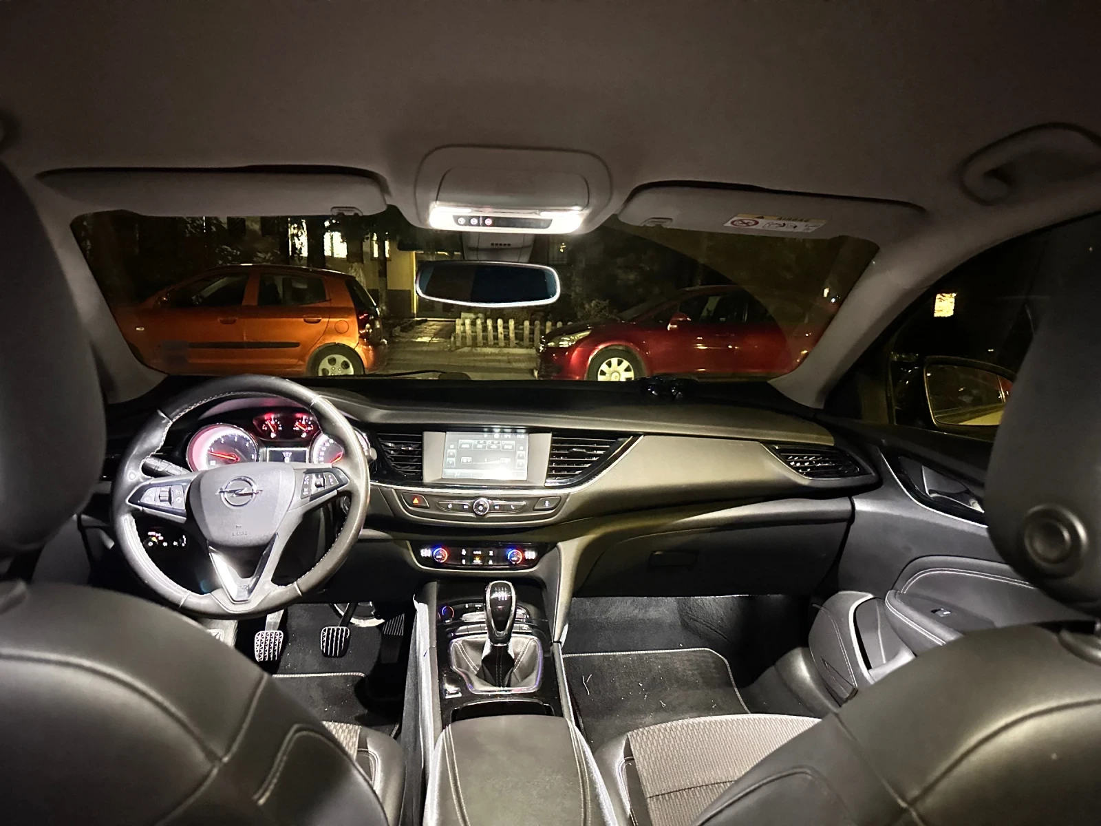 Opel Insignia Перфектен  , снимка 12 - Автомобили и джипове - 56484036