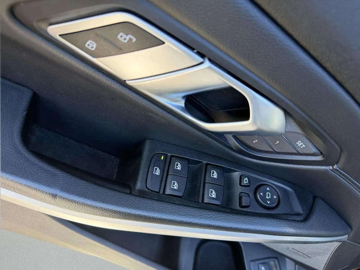 BMW 330 xDrive | M Sport Package  CARFAX | Mobile.bg � ����������� 11
