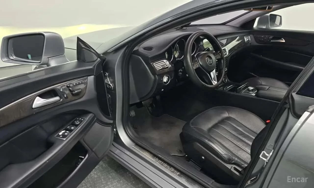 Mercedes-Benz CLS, снимка 10 - Автомобили и джипове - 56688587
