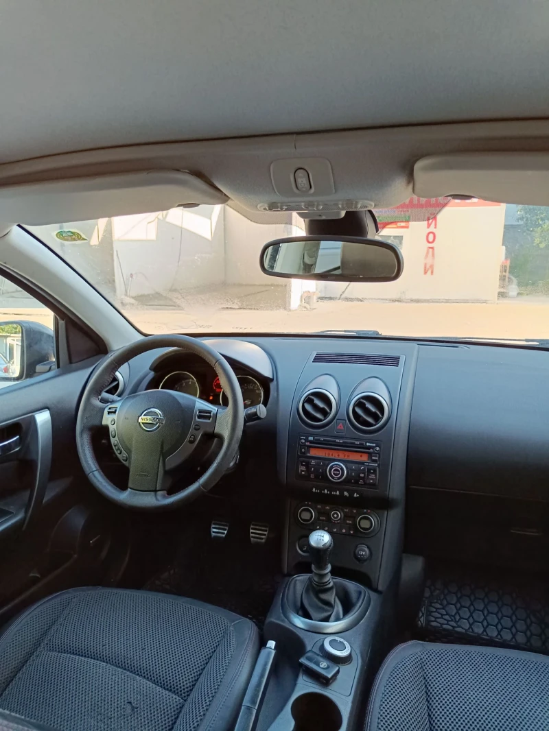 Nissan Qashqai 2.0i 4x4 bose swiss, снимка 9 - Автомобили и джипове - 46876669