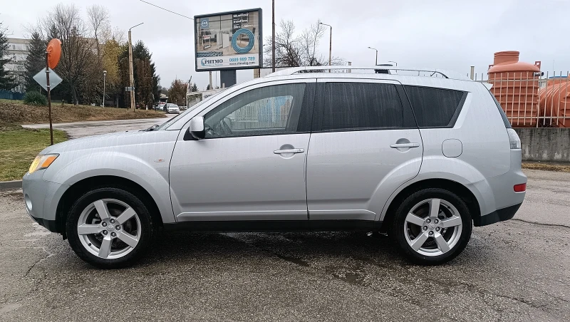 Mitsubishi Outlander 2.2 HDi 4x4, снимка 2 - Автомобили и джипове - 48305398