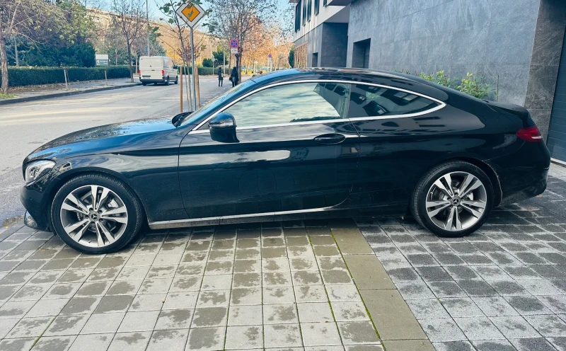 Mercedes-Benz C 220 d 4MATIC, снимка 2 - Автомобили и джипове - 52325686