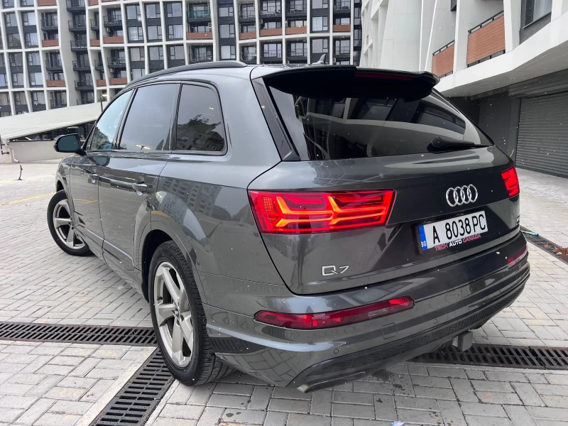 Audi Q7 Нощно Виждане* Масаж* 360 Камери* Black Optic, снимка 4 - Автомобили и джипове - 53128645