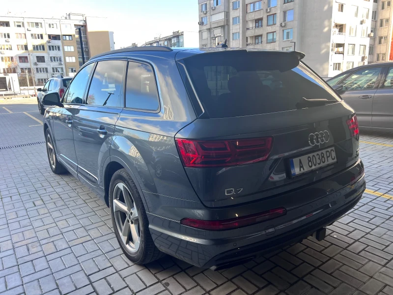 Audi Q7 Нощно Виждане* Масаж* 360 Камери* Black Optic, снимка 4 - Автомобили и джипове - 52809247