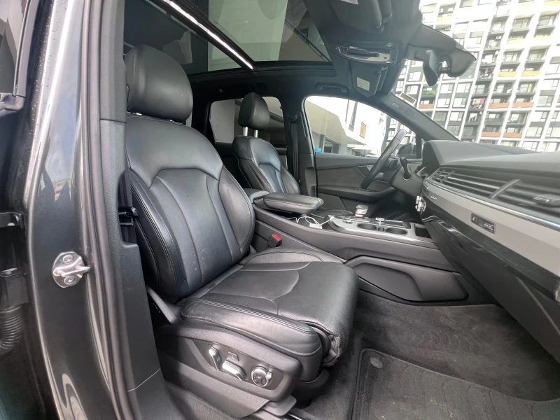 Audi Q7 Нощно Виждане/Distronic/360 Камери/Black Optic, снимка 7 - Автомобили и джипове - 52447922