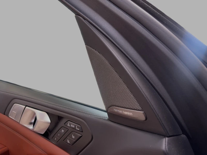 BMW X7 INDIVIDUAL* FULL MAX* LASER* HUD* ВЪЗДУХ* 7М* , снимка 8 - Автомобили и джипове - 53010597