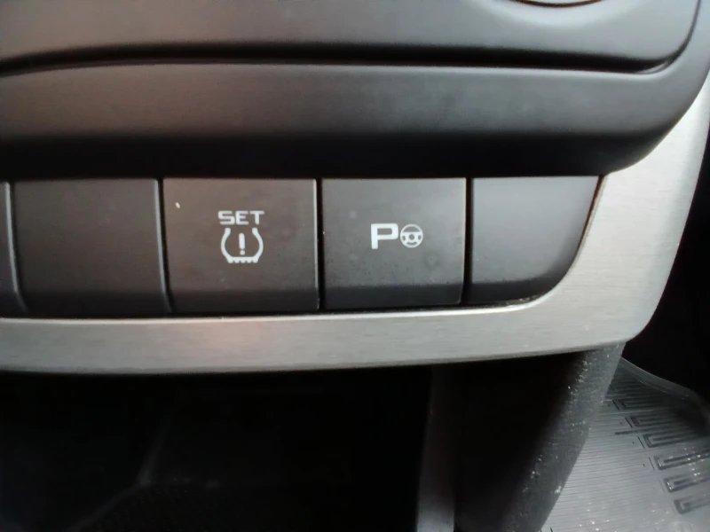 Skoda Yeti Комън рейл, снимка 11 - Автомобили и джипове - 53488784