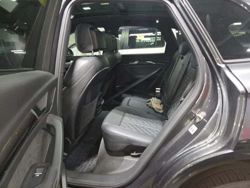 Audi SQ5 PREMIUM PLUS, снимка 9 - Автомобили и джипове - 55130759