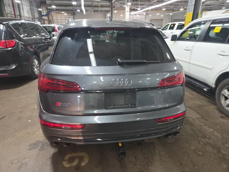 Audi SQ5 PREMIUM PLUS, снимка 4 - Автомобили и джипове - 55130759