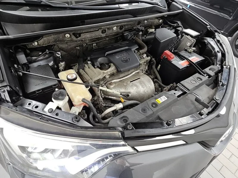 Toyota Rav4, снимка 6 - Автомобили и джипове - 55796221
