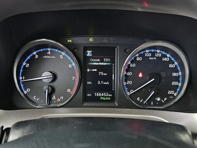 Toyota Rav4, снимка 8 - Автомобили и джипове - 55796221