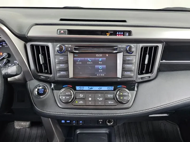 Toyota Rav4, снимка 14 - Автомобили и джипове - 55796221