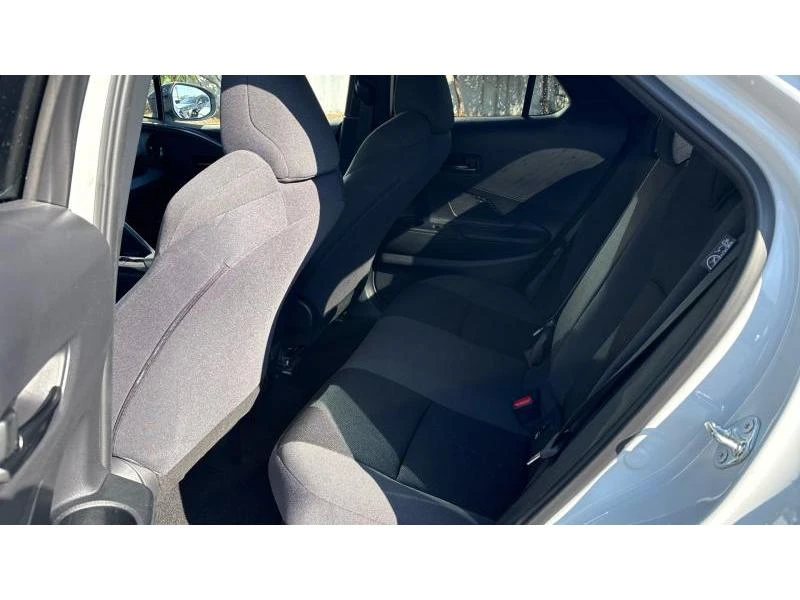 Toyota C-HR 1.8 HEV E-CVT Club FWD, снимка 11 - Автомобили и джипове - 56267778