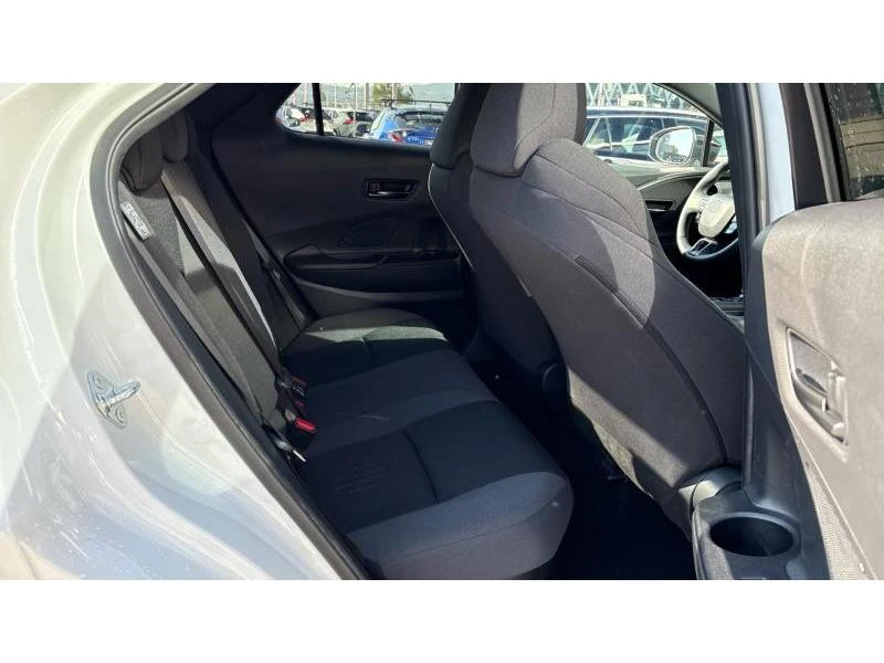 Toyota C-HR 1.8 HEV E-CVT Club FWD, снимка 7 - Автомобили и джипове - 56267778
