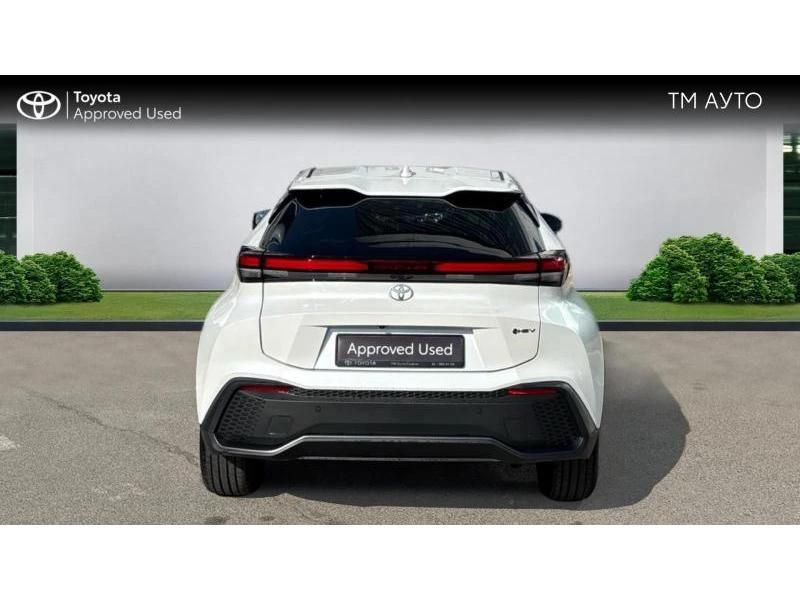 Toyota C-HR 1.8 HEV E-CVT Club FWD, снимка 4 - Автомобили и джипове - 56267778