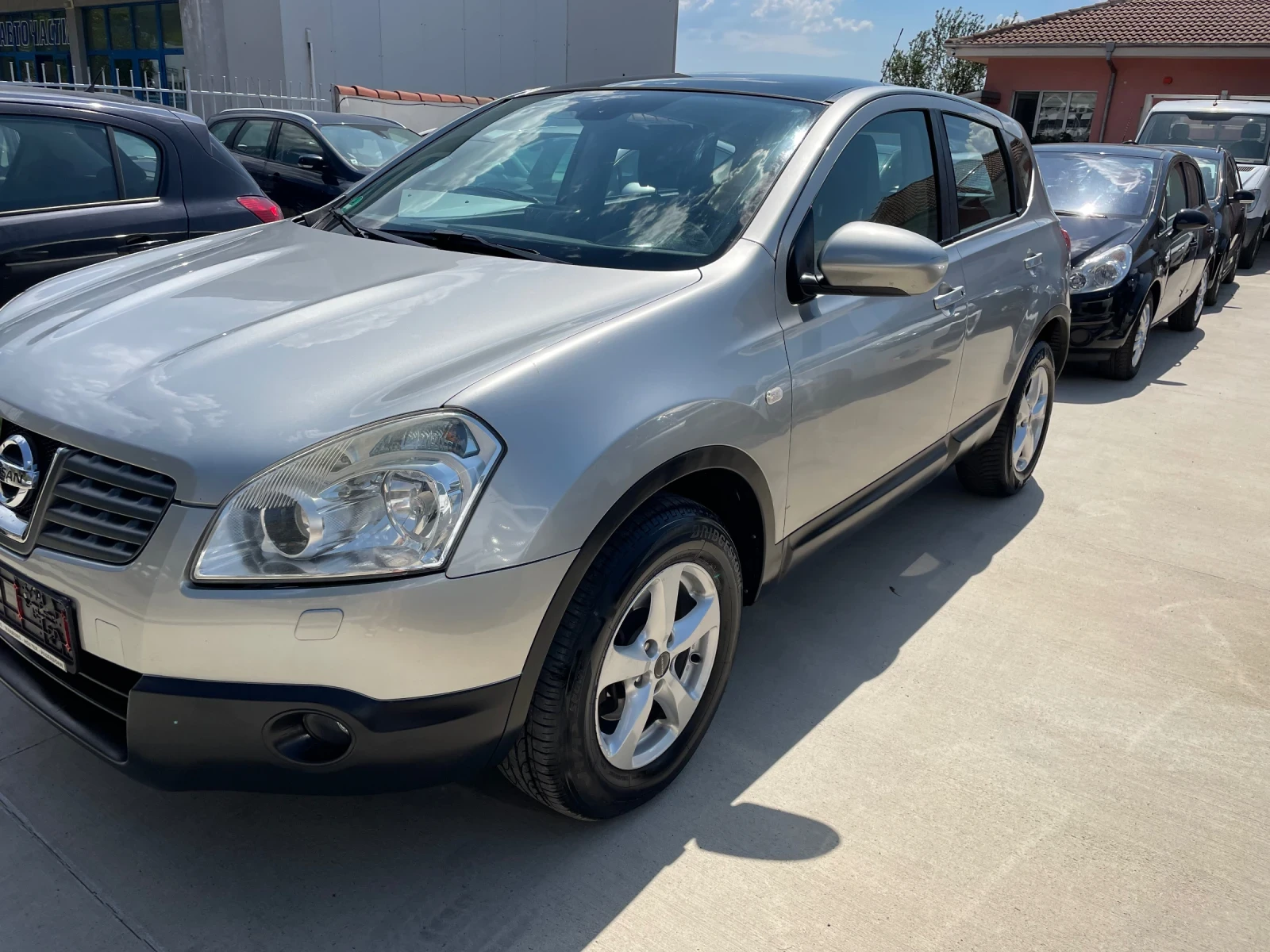 Nissan Qashqai 2.0 DCI - изображение 2