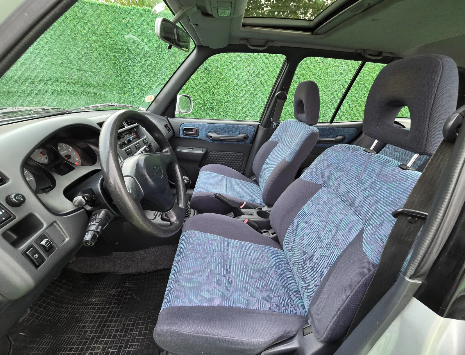 Toyota Rav4 2.0i* 128кс* 4х4* 137000км. - изображение 9