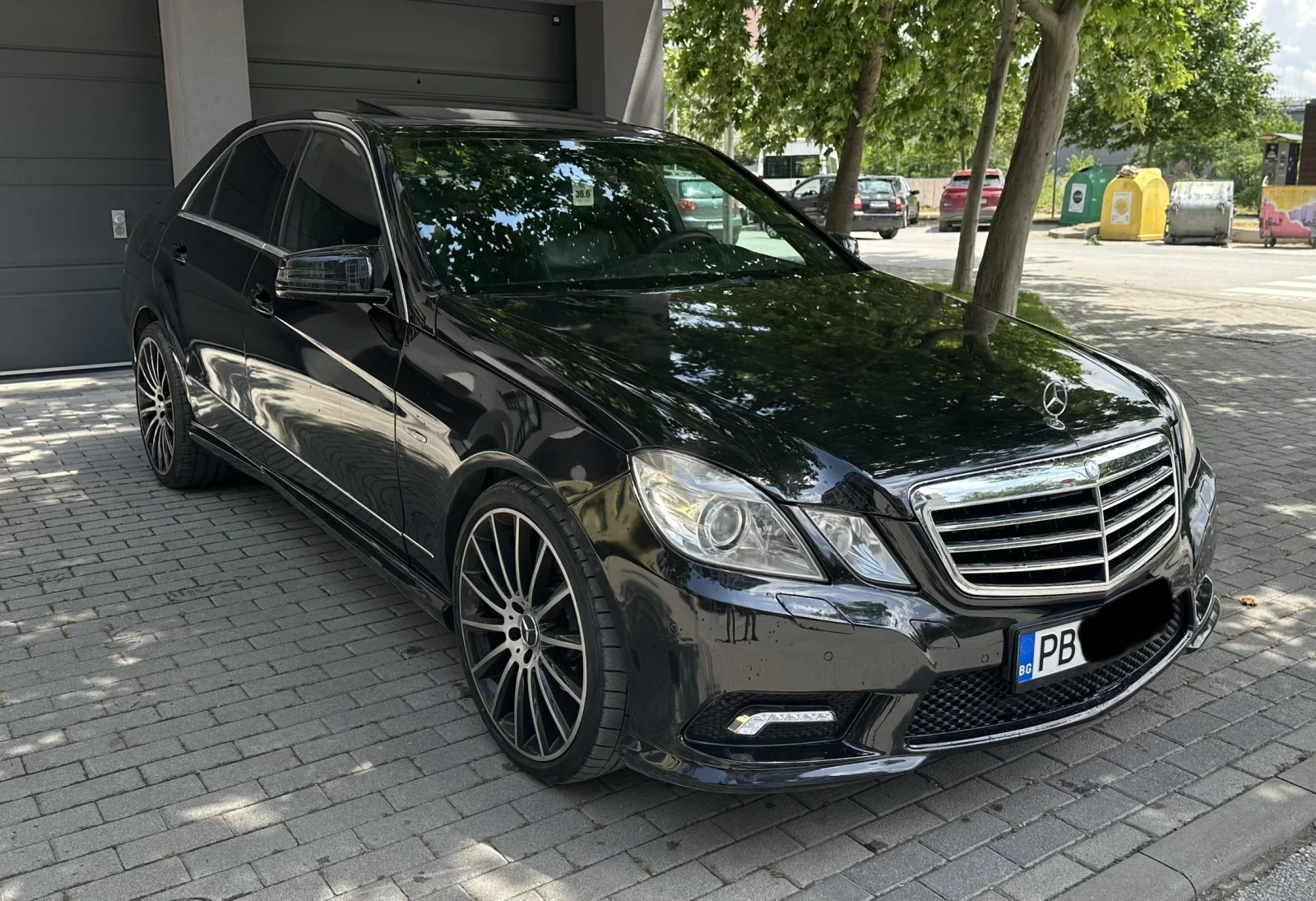Mercedes-Benz E 350 AMG* AVANTGARDE* HARMON/KARDON* ПОДГРЕВ* ЩОРИ* , снимка 6 - Автомобили и джипове - 52325686