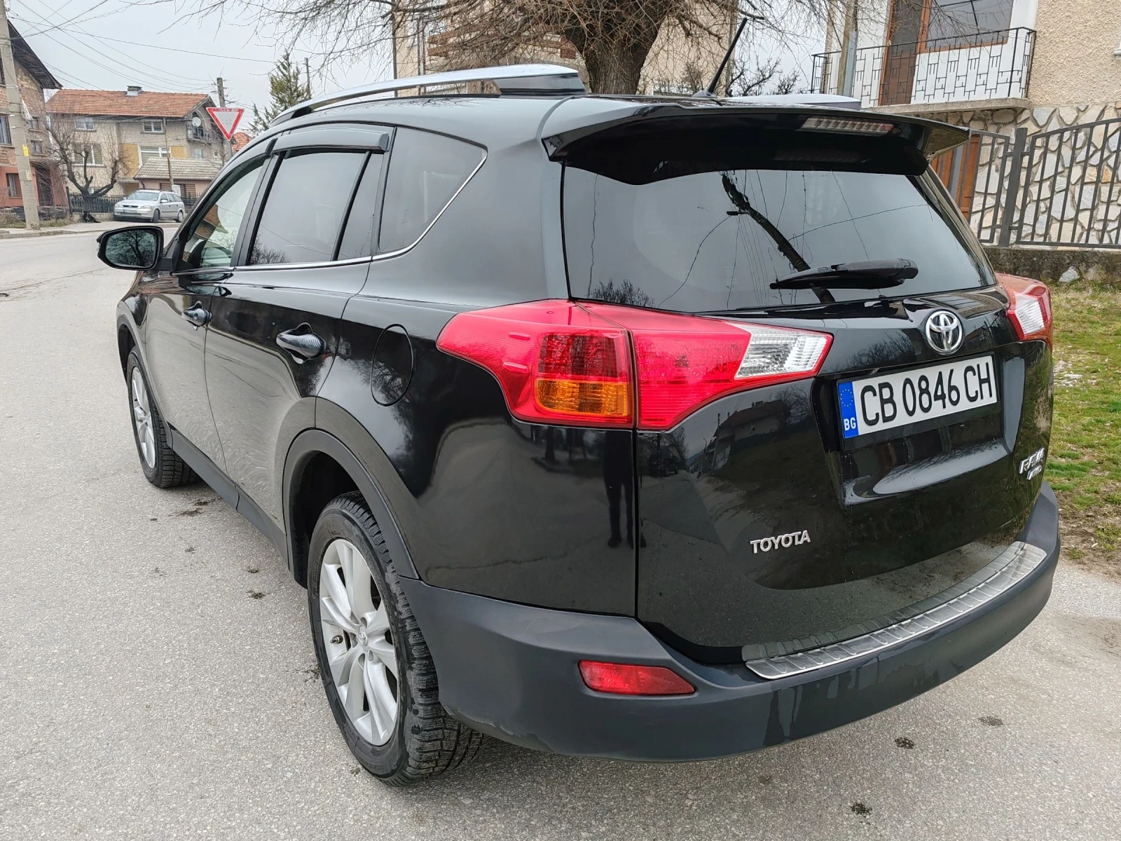 Toyota Rav4 2.2 , снимка 7 - Автомобили и джипове - 54250793