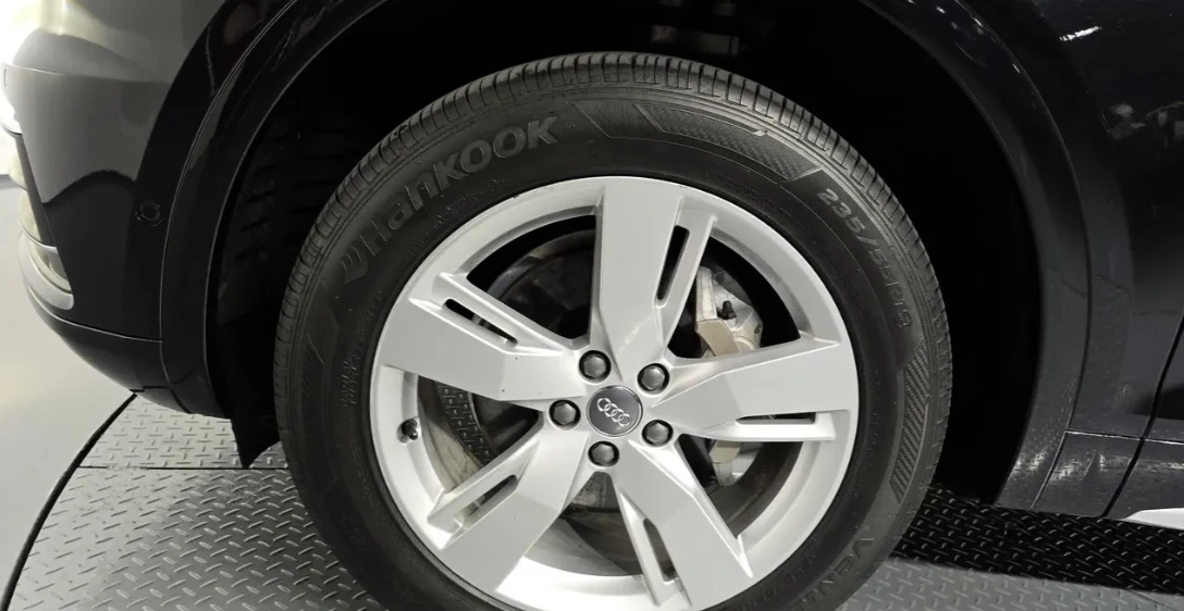 Audi Q5 40 TDI Quattro Premium, снимка 5 - Автомобили и джипове - 54422548