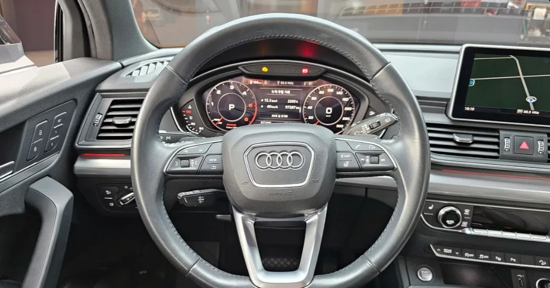 Audi Q5 40 TDI Quattro Premium, снимка 13 - Автомобили и джипове - 54422548