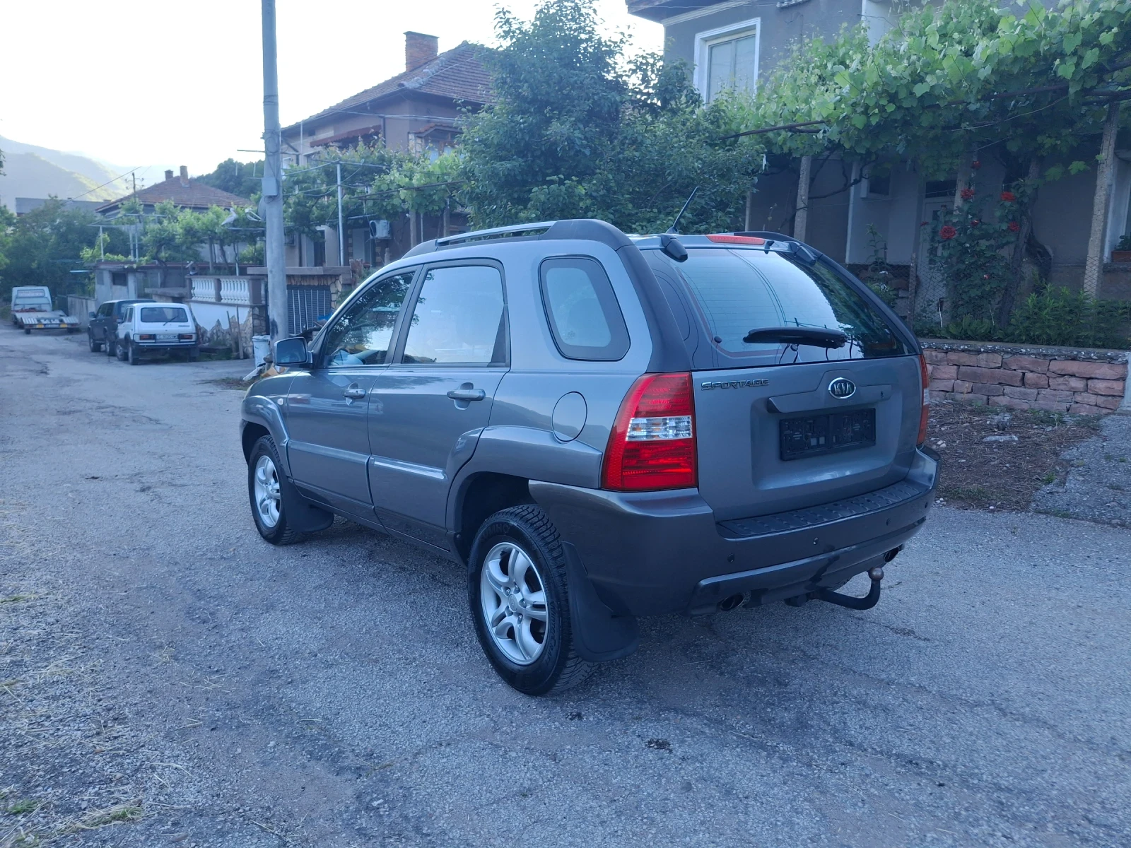 Kia Sportage 2.0crdi.klim.koja, снимка 5 - Автомобили и джипове - 54683191