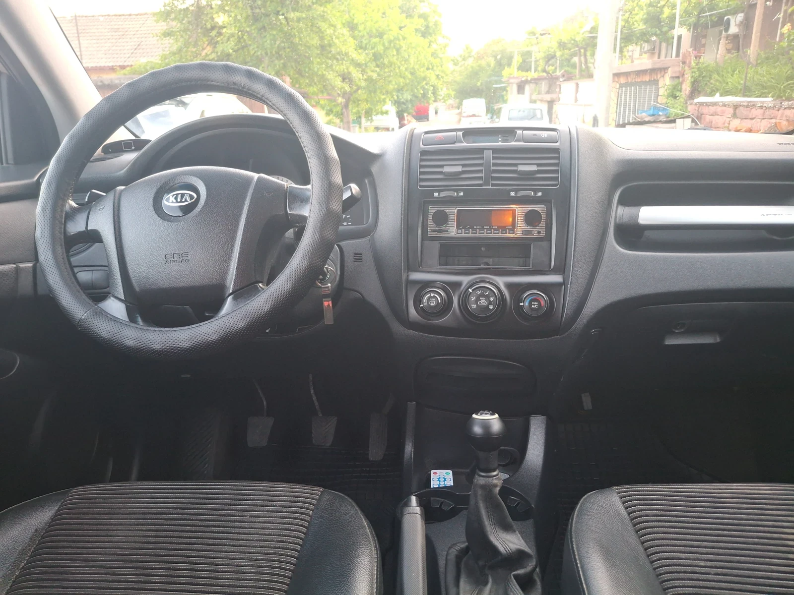 Kia Sportage 2.0crdi.klim.koja, снимка 13 - Автомобили и джипове - 54683191