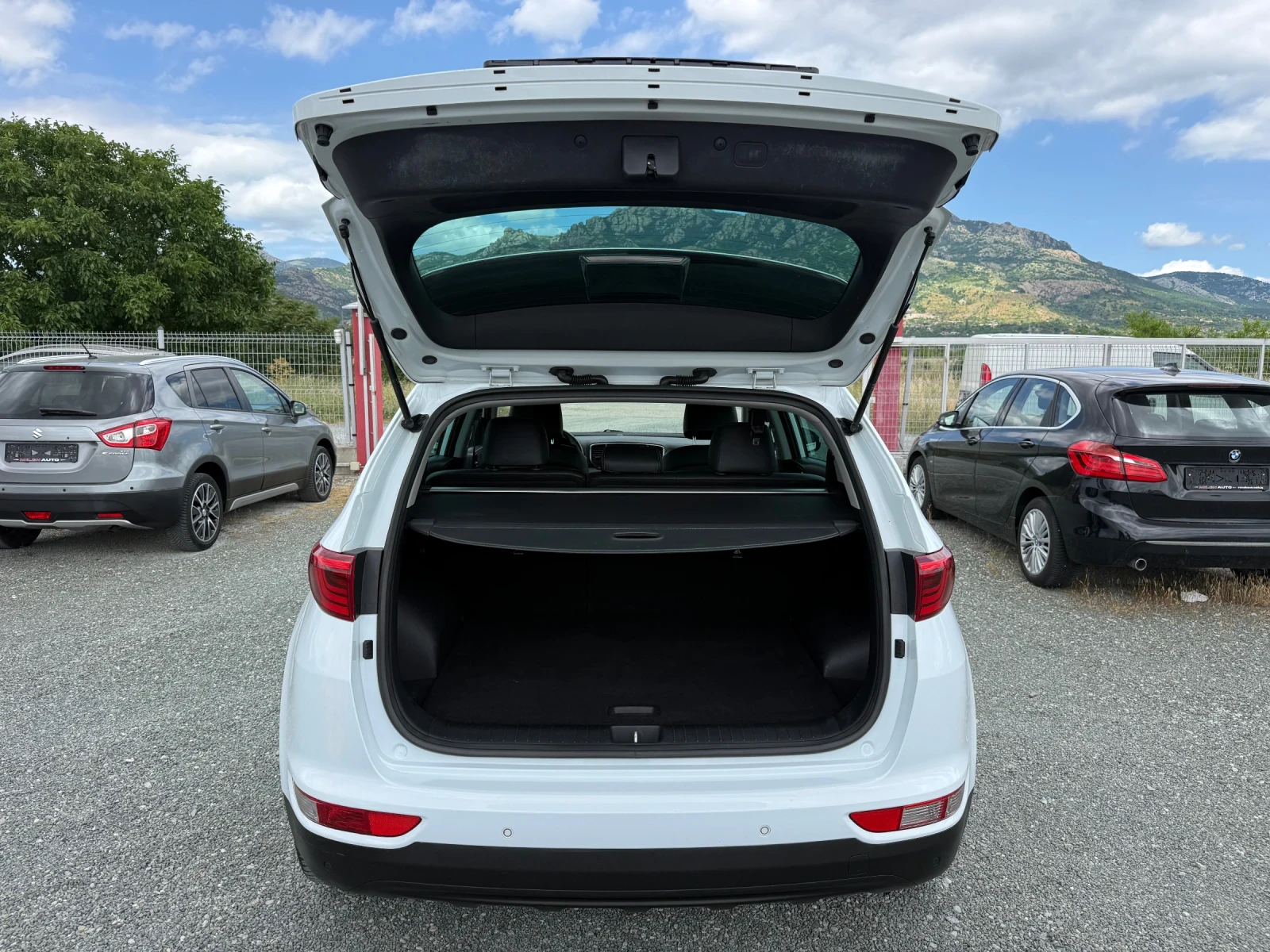 Kia Sportage (KATO НОВА), снимка 13 - Автомобили и джипове - 54936543