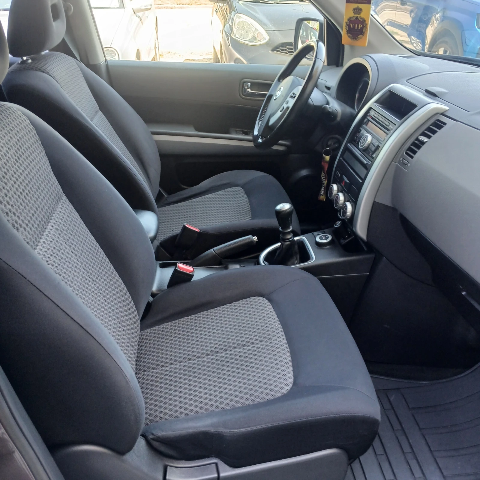 Nissan X-trail 6 СКОРОСТИ 4х4 , снимка 11 - Автомобили и джипове - 55568310