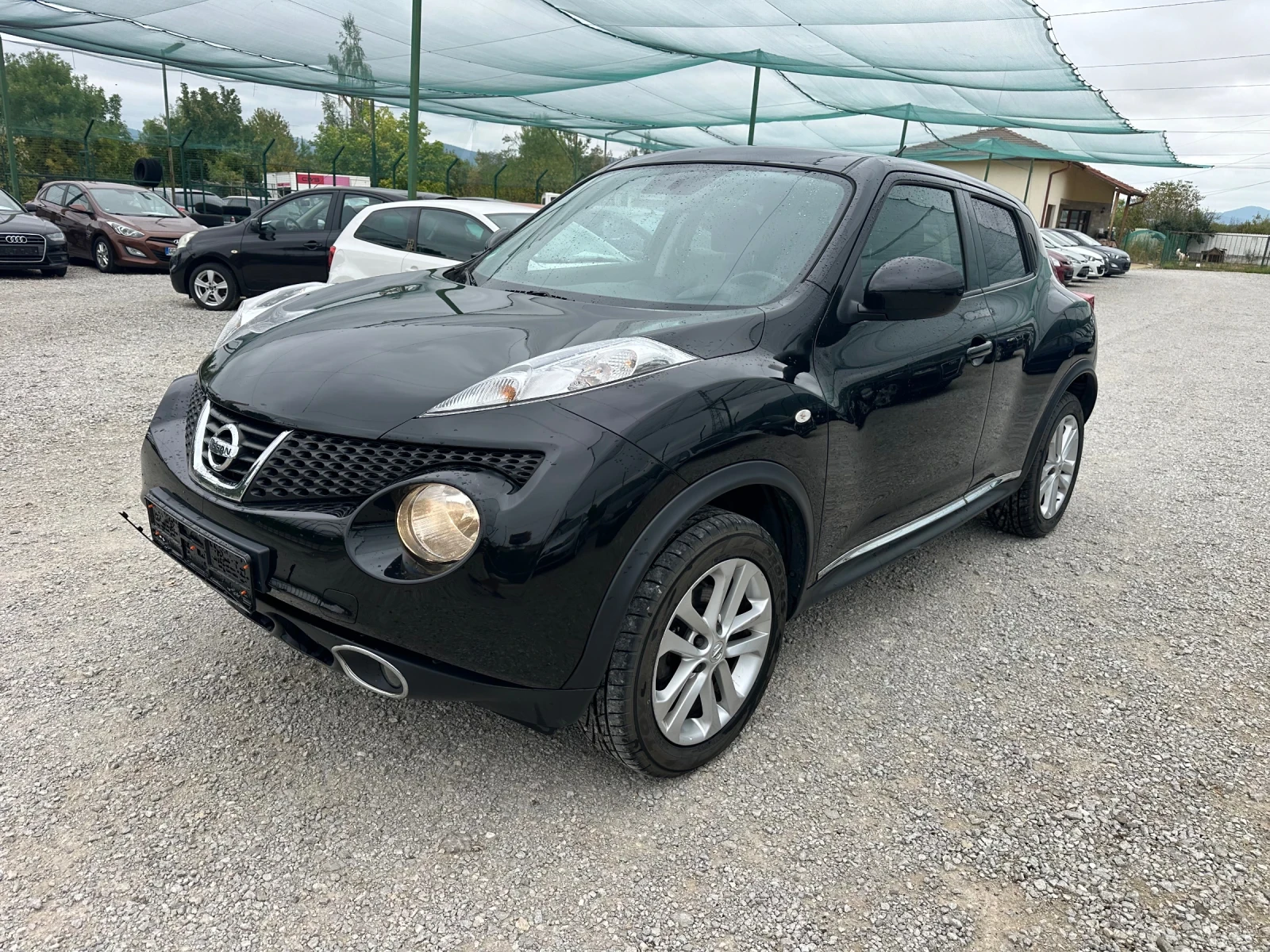 Nissan Juke 1.6 I 190kc, снимка 3 - Автомобили и джипове - 55851237