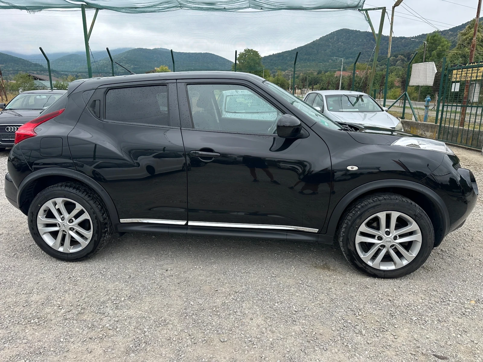 Nissan Juke 1.6 I 190kc, снимка 4 - Автомобили и джипове - 55851237