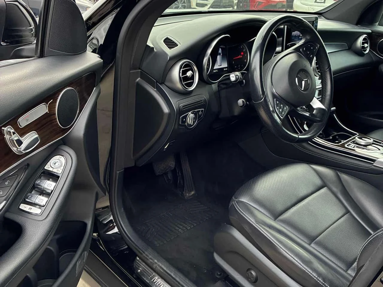 Mercedes-Benz GLC 300 * CARFAX * ����� �� ����������� | Mobile.bg � ����������� 5
